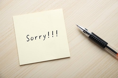 Cần chú ý đến từ ngữ khi viết thư xin lỗi khách hàng